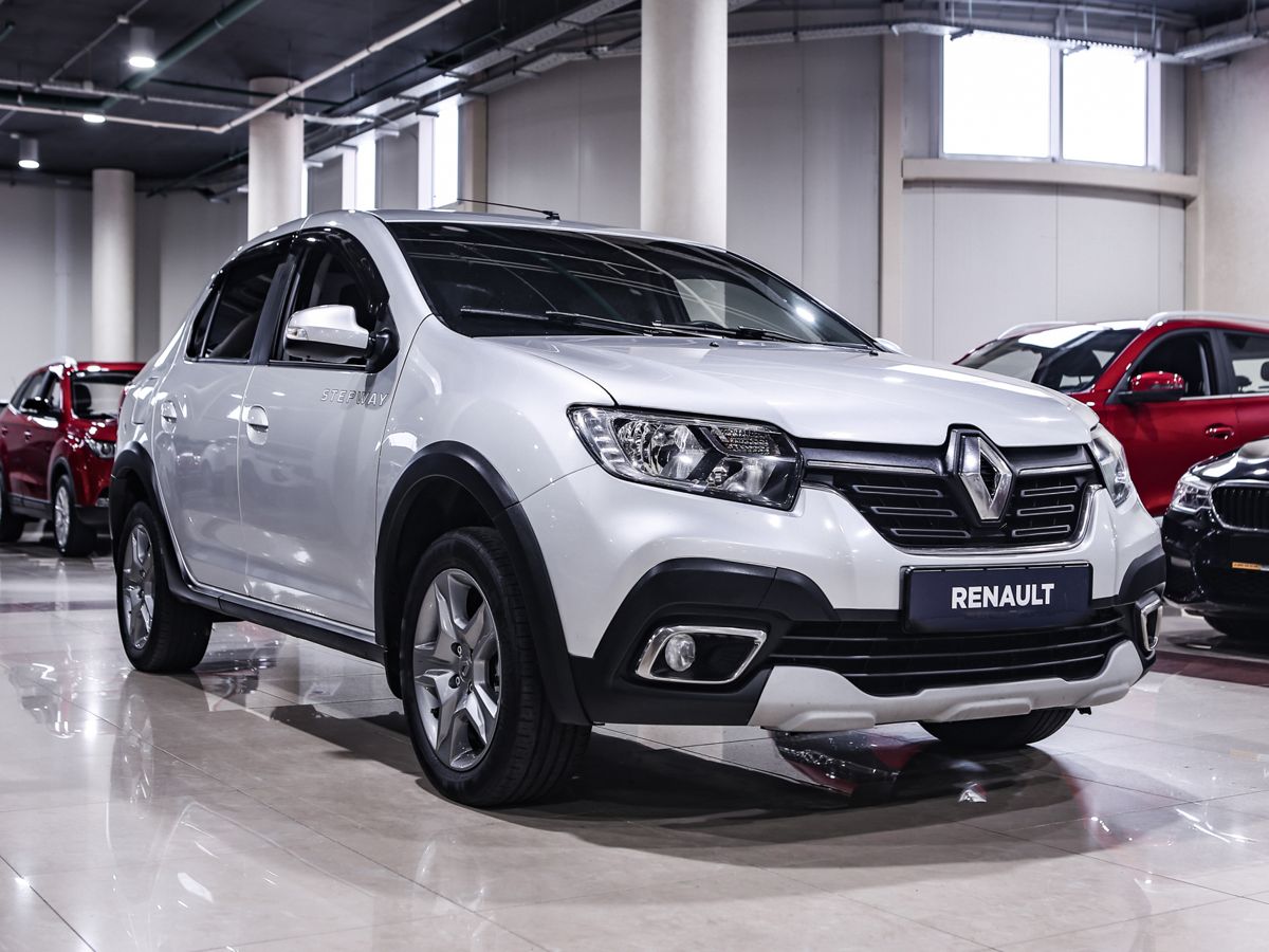 Купить Logan с пробегом