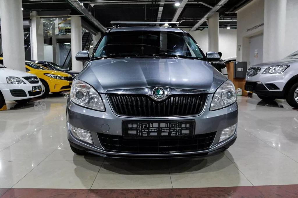 Купить Roomster с пробегом